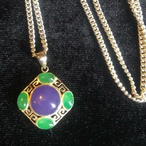Silver gem pendant with silver chain